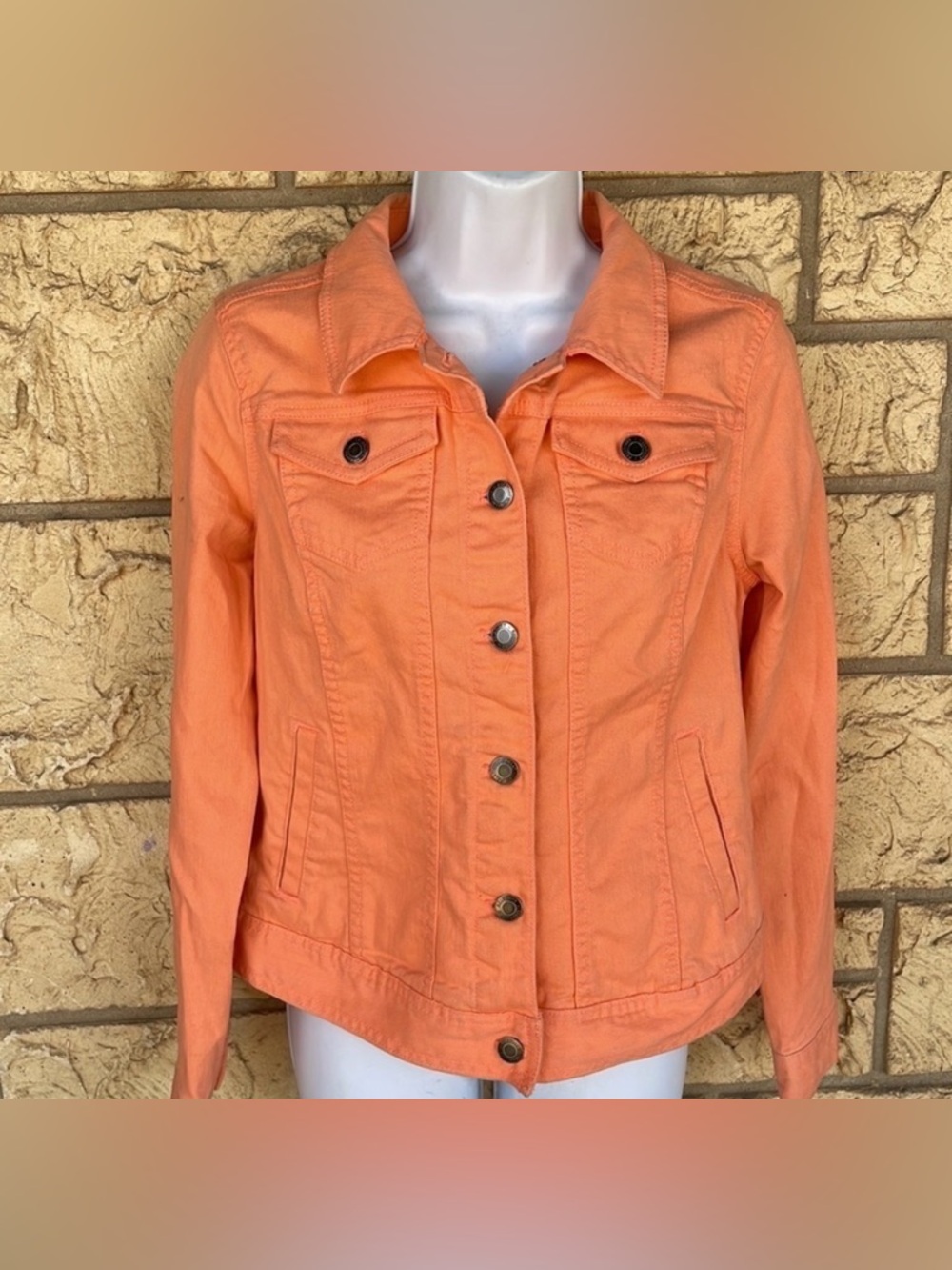 Relativity salmon, button up jacket, stretchy size small